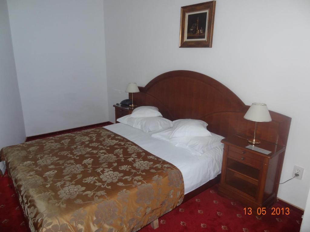 Hotel Emma West Craiova Kamer foto