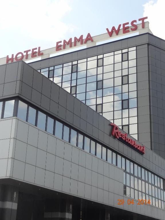 Hotel Emma West Craiova Buitenkant foto